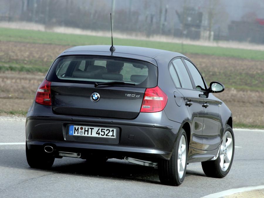  BMW 120d 5-Door 2007 года  (фото 50 из 53)